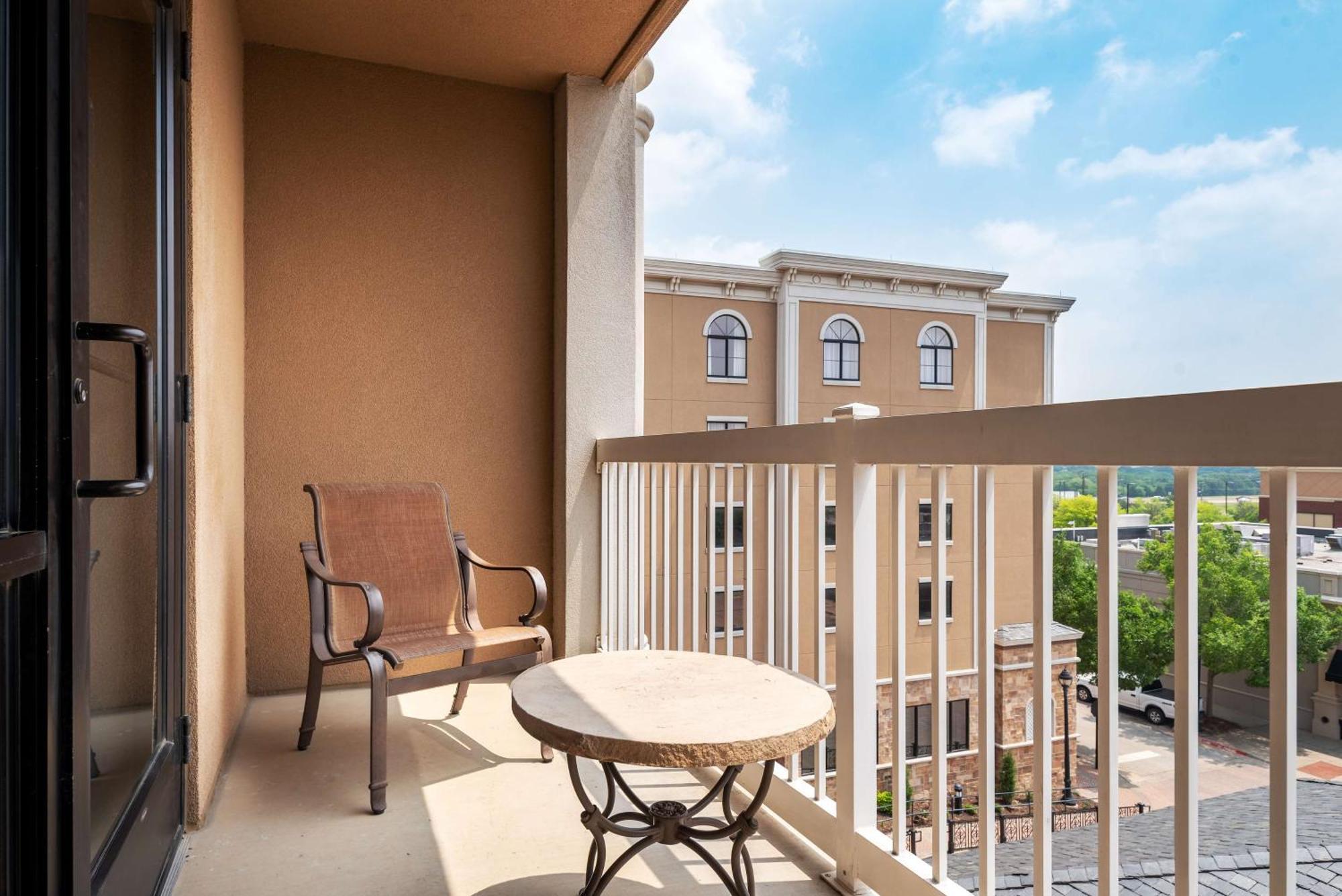 Hilton Dallas Southlake Town Square Buitenkant foto
